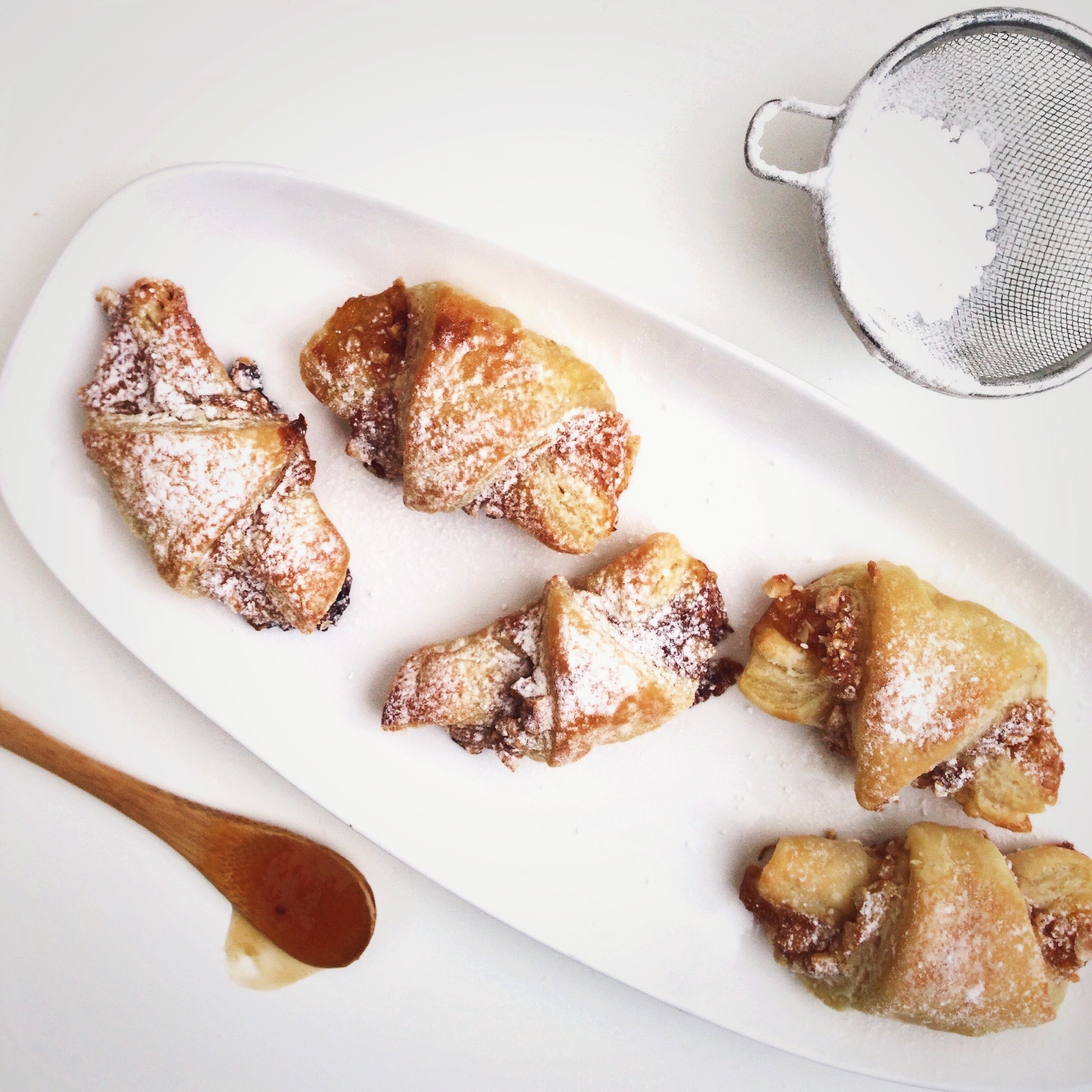 Rugelach met abrikozenjam en hazelnoot, by Cookingdom