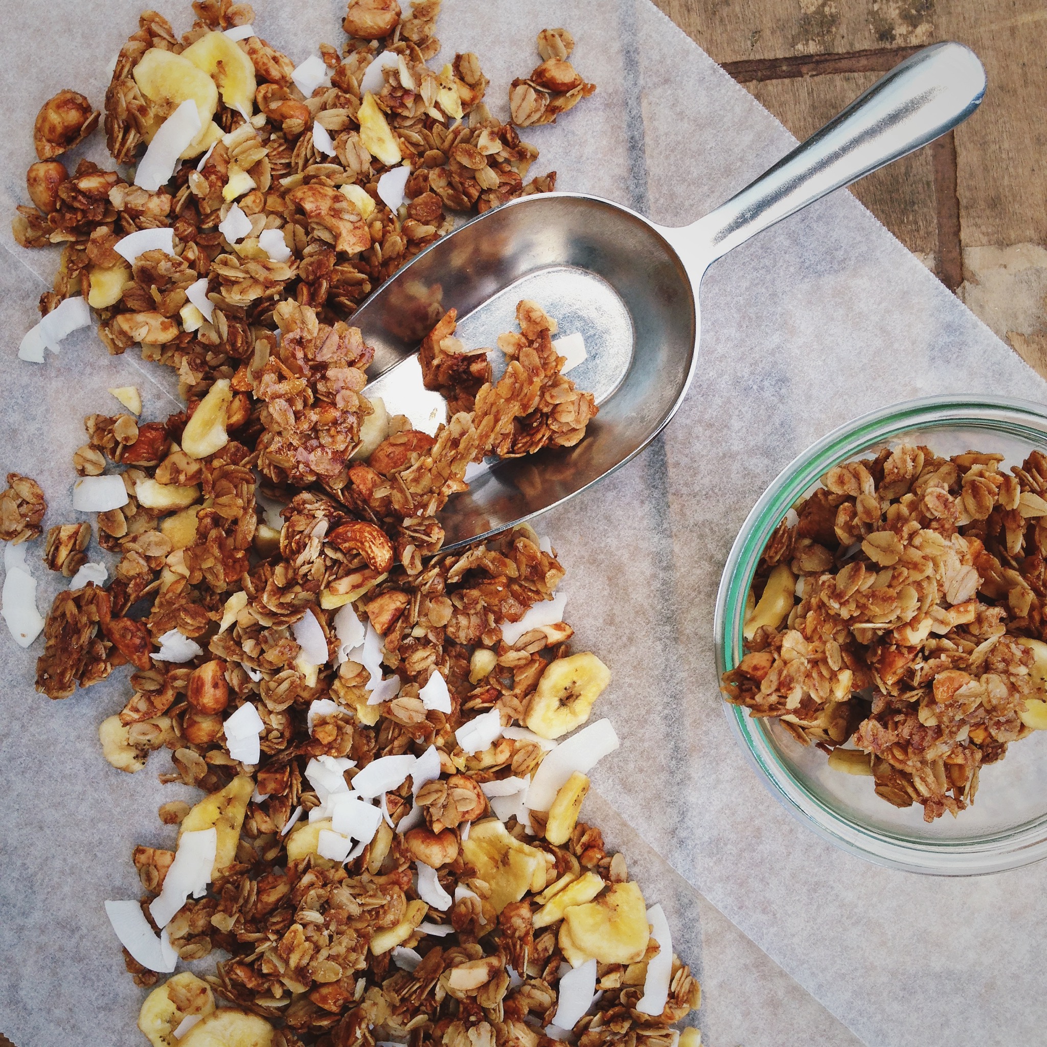 Tropische granola met vanille