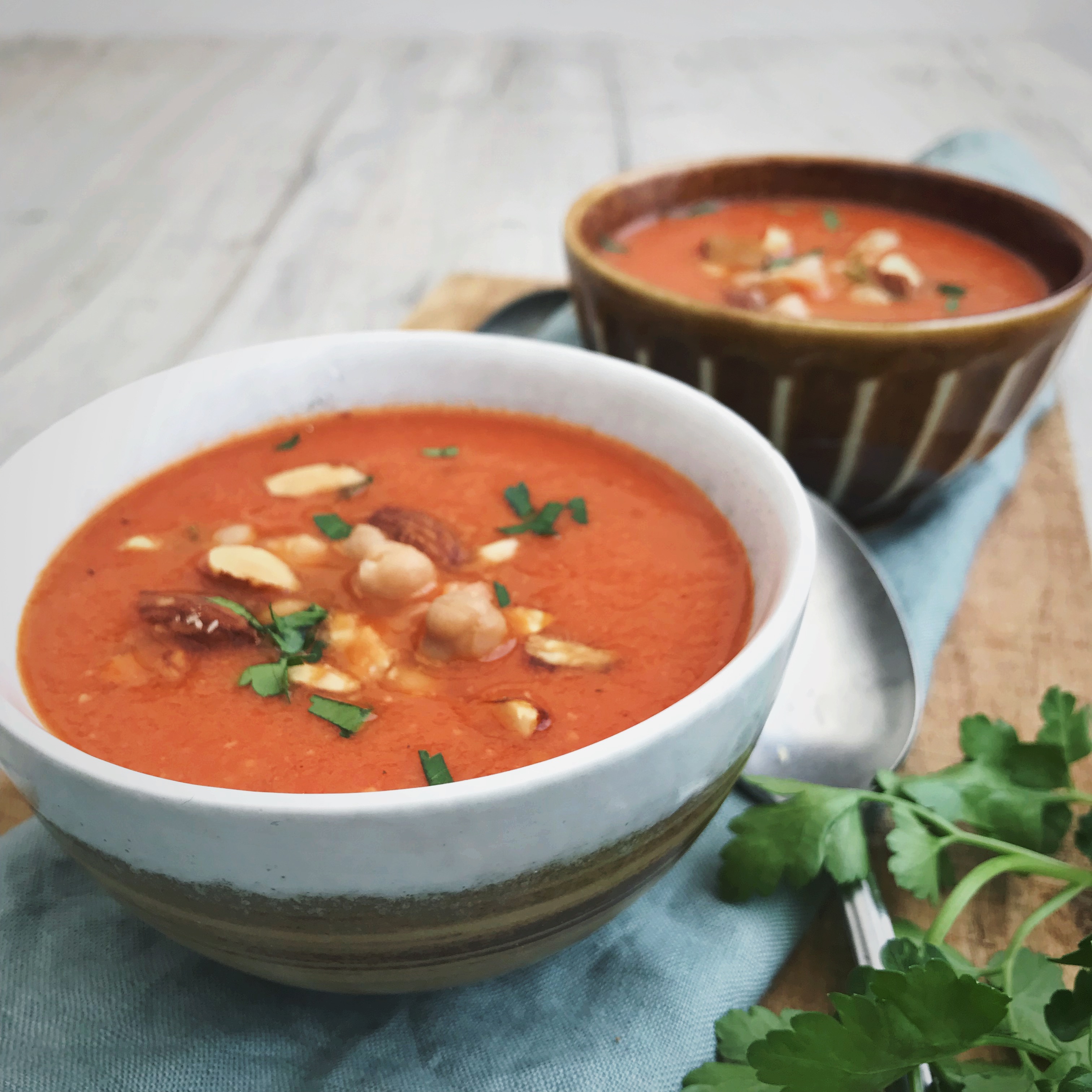 Romesco soep met kikkererwten