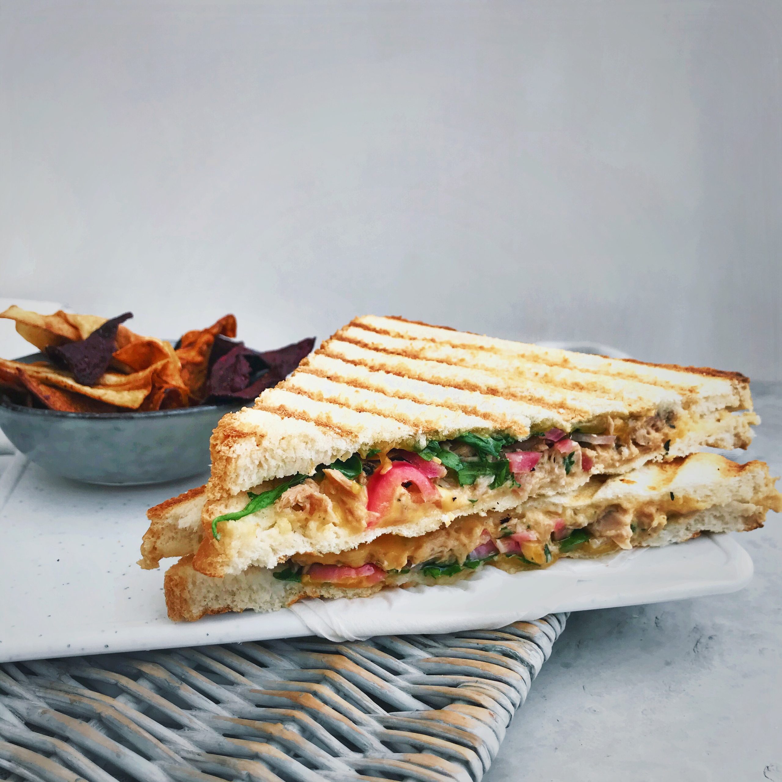 Tuna melt tosti met tonijn en kaas